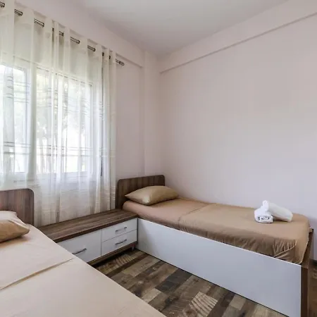 Spacious Near The Gjiri I Lalzit By Pikhost Appartamento *