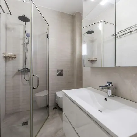 Appartamento Spacious Near The Gjiri I Lalzit By Pikhost *