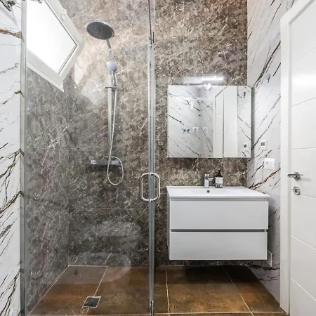 شقة Spacious Near The Gjiri I Lalzit By Pikhost Plazhi San Pietro