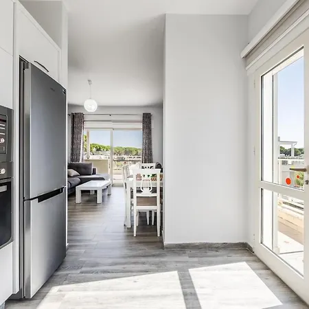 شقة Spacious Near The Gjiri I Lalzit By Pikhost