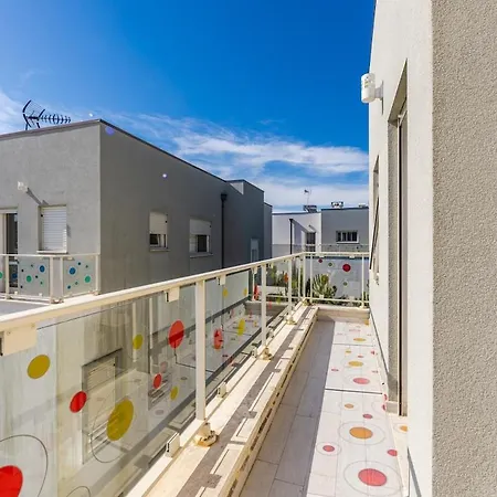 Apartman Spacious Near The Gjiri I Lalzit By Pikhost Plazhi San Pietro