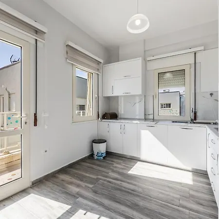 شقة Spacious Near The Gjiri I Lalzit By Pikhost